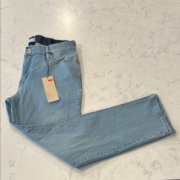 Levi's Women's 525 Perfect Waist Straight Jeans - Light Blue - Picture 11 of 11